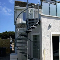 CBMMart escaliers en colimaçon en fer forgé personnalisés pour l'extérieur escaliers circulaires hélicoïdaux à poteau central en acier au carbone galvanisé à chaud
