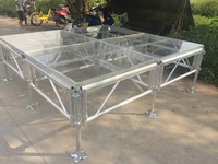Plateforme de scène mobile en aluminium et verre acrylique, utilisable en plusieurs contextes pour piscine, mariage, spectacle de danse, événements