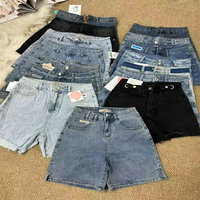 Shorts taille basse en jean style Wind Spicy Girl, avec un design féminin et des franges sexy, à porter en extérieur avec fesses apparentes