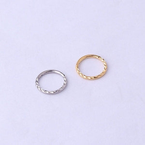 1,2x8/10mm <span class=keywords><strong>de</strong></span> acero inoxidable con bisagras segmento nariz anillo tachuelas chapado en <span class=keywords><strong>oro</strong></span> oreja cartílago Tragus Helix <span class=keywords><strong>labio</strong></span> <span class=keywords><strong>Piercing</strong></span> <span class=keywords><strong>para</strong></span> boda - Product Image 3