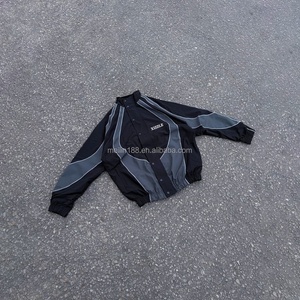 Ensemble de survêtement coupe-vent surdimensionné 2 pièces avec veste boutonnée et pantalon en nylon, design personnalisé, vente en gros - Product Image 2