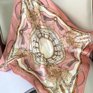 Vente chaude nouvelle mode femmes 100% foulard carré en soie avec motif de chaîne dames Style tendance 53*53cm <span class=keywords><strong>cheveux</strong></span> foulard en soie Bandanas - Product Image 5