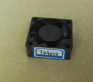 Kipas Pendingin Aksial <span class=keywords><strong>Toyon</strong></span> TD3010 30X30X10mm DC 5V/12V dengan Bantalan Lengan untuk Elektronik, Menggabungkan Aliran Udara Tinggi, Kebisingan Rendah - Product Image 2