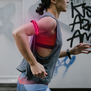 Bracelet LED à vendre, fabriqué <span class=keywords><strong>en</strong></span> corde lumineuse brodée pour les coureurs qui font du running <span class=keywords><strong>la</strong></span> <span class=keywords><strong>nuit</strong></span> - Product Image 5