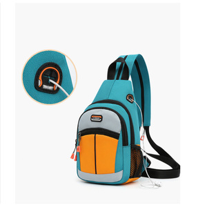 Sac à bandoulière imperméable tendance avec trou pour écouteurs, sacs messagers, sac banane pour femmes, sac de poitrine pour femmes - Product Image 6