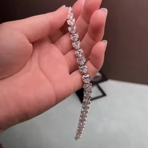 Pulsera de eternidad con diamantes cultivados en laboratorio, estilo hip hop, en forma de corazón, de oro blanco, para compromiso, para mujeres, para fiestas. - Product Image 1