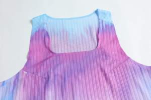 Débardeur de course ultra-léger en polyester et élasthanne à imprimé intégral sans coutures pour fille, idéal pour le marathon, avec sublimation et maille respirante - Product Image 4