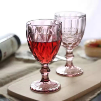 Groothandel machinaal geperste vintage kelk gekleurd wijnglas Europese stijl verdikt hoog vintage wijnglas rode wijnglas