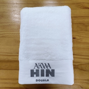 Juego <span class=keywords><strong>de</strong></span> <span class=keywords><strong>toallas</strong></span> <span class=keywords><strong>de</strong></span> baño con logotipo <span class=keywords><strong>bordado</strong></span> personalizado 100% algodón Toalla <span class=keywords><strong>de</strong></span> <span class=keywords><strong>mano</strong></span> <span class=keywords><strong>Toallas</strong></span> <span class=keywords><strong>de</strong></span> hotel <span class=keywords><strong>de</strong></span> lujo <span class=keywords><strong>de</strong></span> 5 estrellas - Product Image 3