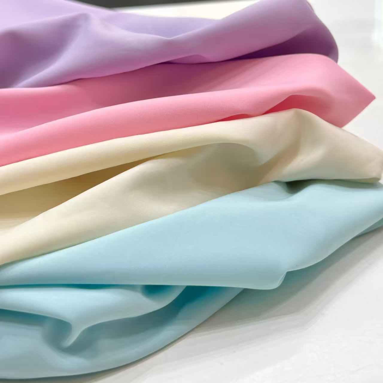 100% Polyester Fabric 85gsm Ultra Soft Cotton-like Stretch Skin-friendly 50D Protein Silk for Shirt Dress