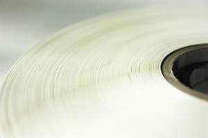 เทปกาวร้อนสีขาวยี่ห้อ Carte Dozio แบบสองหน้าสำหรับปิดผนึกถุง พร้อมแผ่นรองกระดาษ - Product Image 2