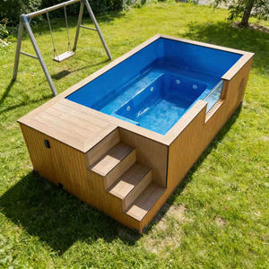 Piscine Urbaine Compacte avec Murs Verticaux Jardinés et Conception Gain de Place - Product Image 2