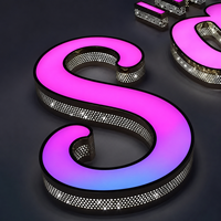 Lettres LED en acrylique irisé dégradé avec trous perforés sur les côtés, enseigne perforée pour les entreprises, extérieur et intérieur