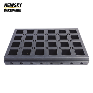 24 Uit Één Stuk Vormende Vorm Broodbakje Commerciële Industriële Bakkerij Gealuminiseerd Staal Min Vierkante Broodbakvorm - Product Image 3