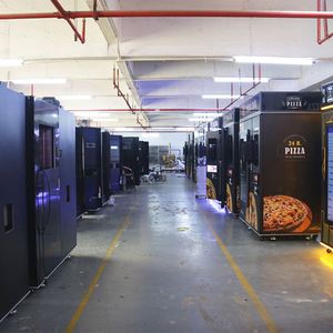 Distributeur automatique de pizzas intelligent d'intérieur à écran tactile 24h/24, entièrement automatique, avec tailles de 10/12 pouces, capacité de 20 à 150, surveillance à distance - Product Image 5