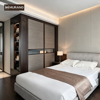 Armoire de chambre moderne à double porte, design moderne, en bois, avec compartiment de rangement latéral ouvert