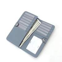 Dompet Bifold Wanita Kulit Saffiano Pemblokir RFID Minimalis Ramping Penutup Kancing Kustom