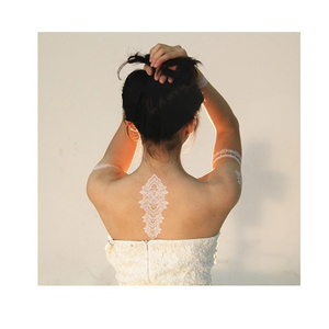 Pegatina <span class=keywords><strong>de</strong></span> <span class=keywords><strong>tatuaje</strong></span> blanca <span class=keywords><strong>de</strong></span> flor <span class=keywords><strong>de</strong></span> Henna impermeable, brazalete temporal <span class=keywords><strong>de</strong></span> encaje para manos, <span class=keywords><strong>tatuaje</strong></span> - Product Image 5