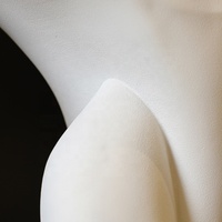 Sculpture en résine d'art abstrait contemporain par Flolenco, artisanat décoratif minimaliste blanc pour la décoration de la maison
