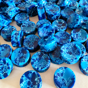 [] Gran oferta de alta calidad, nuevos tapones para los oídos de piedra de howlita acampanada doble, joyería para Piercing corporal cóncavo, calibre personalizado al por mayor - Product Image 1