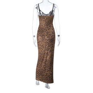 Abito lungo aderente da donna con spalline sottili, fantasia leopardata, primavera 2026, elegante. - Product Image 5