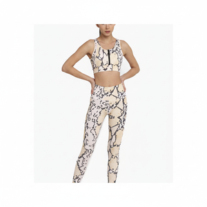 Precios al por mayor Último diseño Gimnasio de las mujeres Fitness Yoga Set Logotipo personalizado Transpirable sin costuras Mujeres Yoga Set - Product Image 1