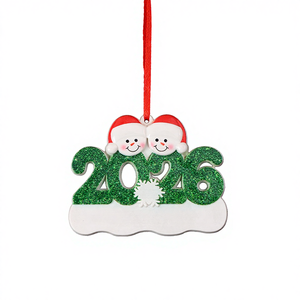 Décorations de Noël Modernes en Résine Personnalisées pour Famille de Bonhommes de Neige (2-5 Personnes) – Haute Qualité - Product Image 4