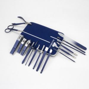 <span class=keywords><strong>Set</strong></span> <span class=keywords><strong>Professionale</strong></span> di Strumenti per Manicure e Pedicure in Acciaio Inox con Tronchesine, Lima e Custodia in Pelle PU - Product Image 3