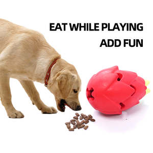 Jouet à mâcher en caoutchouc pour chien, design mignon et luxueux, écologique, en forme de fraise et de fruit du dragon, vente en gros - Product Image 1