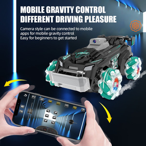 Auto Acrobatica ad Alta Velocità Fuoristrada con Controllo Gestuale, Fotocamera 1080P HD, Funzione Spray, Controllo Wireless, Batteria Ricaricabile e LED - Product Image 2