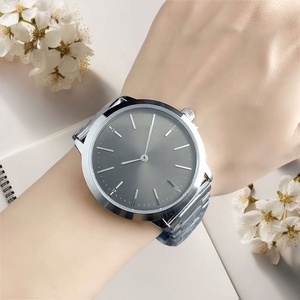 Reloj de Lujo para Hombre con Caja de Aleación, Esfera de 40 mm, Correa de Silicona y Diseño de Dibujos Animados - Product Image 3