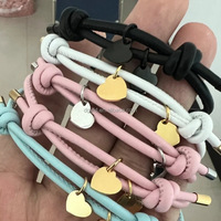 Verstellbares Lederarmband mit Herz Reize Schmuck-Tag individualisierbarer Edelstahl-Schmuck Gravur Damen Mutter-Geschenke