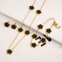 Juego de Joyería para Mujer, Chapado en Oro de 18K, con Aretes, Pulsera y Collar de Flor, Acero Inoxidable, Diseño de Trébol de Cinco Hojas