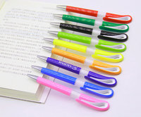 Stylos à bille incurvés blancs promotionnels avec logo personnalisé, impression numérique UV par sublimation à faible MOQ