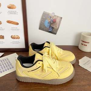 Zapatillas de senderismo transpirables de malla fina para otoño 2026, zapatillas blancas de suela blanda para mujer, zapatillas casuales versátiles para estudiantes. - Product Image 5