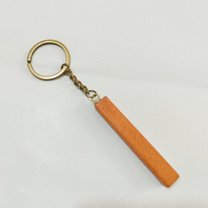 Nouveau cadeau de pendaison de crémaillère : Porte-clés rectangulaires vierges en <span class=keywords><strong>bois</strong></span> de hêtre pour personnalisation DIY, accessoires de sac, pour amis - Product Image 3