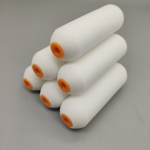 Rullo di vernice <span class=keywords><strong>spugna</strong></span> di grado industriale da 4 pollici personalizzabile OEM <span class=keywords><strong>per</strong></span> la pittura della casa - Product Image 1