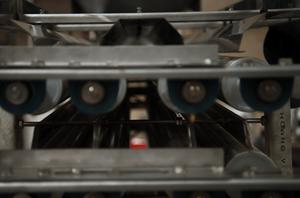 Fournisseur en gros de machine de calibrage de noix de cajou, 4 rainures, 3 étages, capacité 250-300 kg/h, pour noix entières, entièrement automatique - Product Image 3