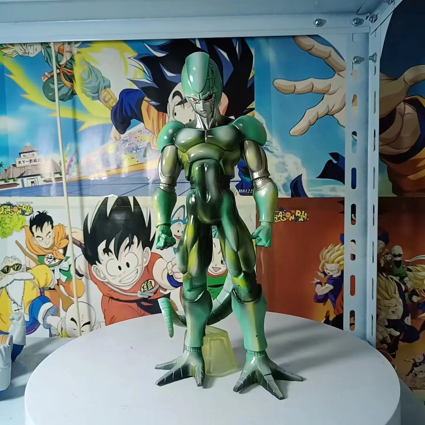 28cm Anime Drag-on Ball Magic Transformation Green Form Villain Gura Vegeta figure Model Ornament Repaint Diy Figure Toy Boy Gif