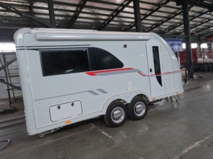 Caravana Ligera de Aluminio con Diseño Moderno y Aerodinámico para Acampar Fuera de Carretera, Autocaravanas, Remolques de Viaje con Cocina y Baño - Product Image 4