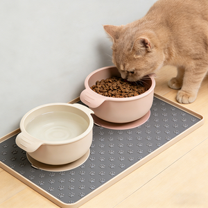 Tazón Plegable de Silicona para Perros y Gatos, Fácil de Limpiar, Libre de BPA, para Viajes, Camping y el Hogar - Product Image 1