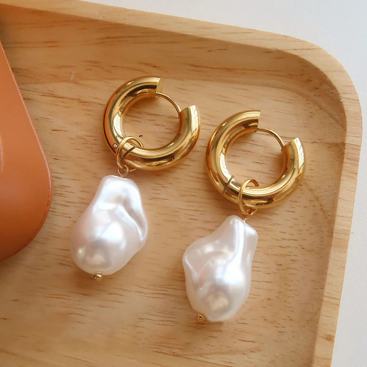 Hypoallergenic Designer Baroque Pearl Earrings Trendy Stainless Steel 18k Gold Plated Statement Hoop Earrings Women
