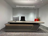 Bureau d'ordinateur de luxe en bois massif peu encombrant en forme de L avec tiroirs de rangement et bordure en PVC pour