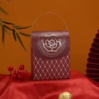 Luxe petite boîte de faveur de mariage sac rouge beige feuille d'or motif de timbre pas cher bougie emballage boîte en papier sac avec poignée en gros