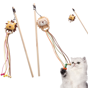 Jouets pour chats modernes et tendance avec poignées en bois, vente en gros, bâton interactif en peluche en forme d'animal pour chat, style dessin animé simple - Product Image 1