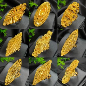 Bagues de mariage classiques de Dubaï plaquées or 24 carats pour femmes, bagues d'<span class=keywords><strong>index</strong></span> romantiques et élégantes en laiton creux étanche de style vintage - Product Image 5