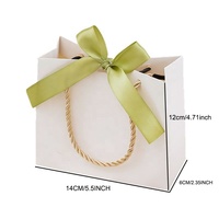 CSMD Kleine Bestellmenge Akzeptieren Flache Verpackung Karton Souvenirs Paket Kann Ihr Logo auf dieser weißen Geschenkt üte mit Griff drucken