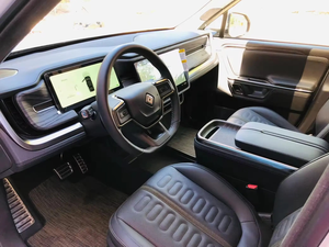 Occasion 2024 Rivian R1S Adventure Edition Performance Double Moteur AWD Grande Batterie Non Modifiée Conduite à Gauche Cuir - Product Image 2