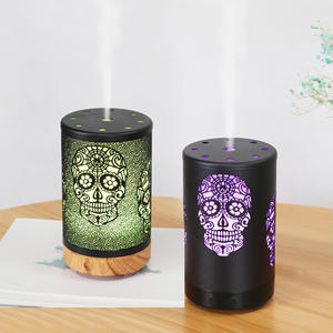 Difusor de Aroma con Forma de Calavera, 100 ml, Mini Humidificador USB con Luz LED para el Hogar - Product Image 1