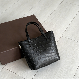 Sac à main en cuir à motif crocodile personnalisé, sac de créateur de mode de haute qualité pour femmes, sac à bandoulière grande capacité - Product Image 1